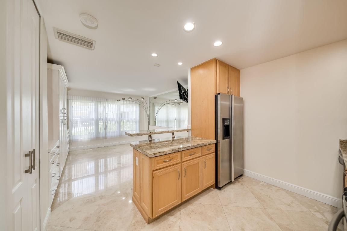 PARLIAMENT HOUSE CONDO - Residential