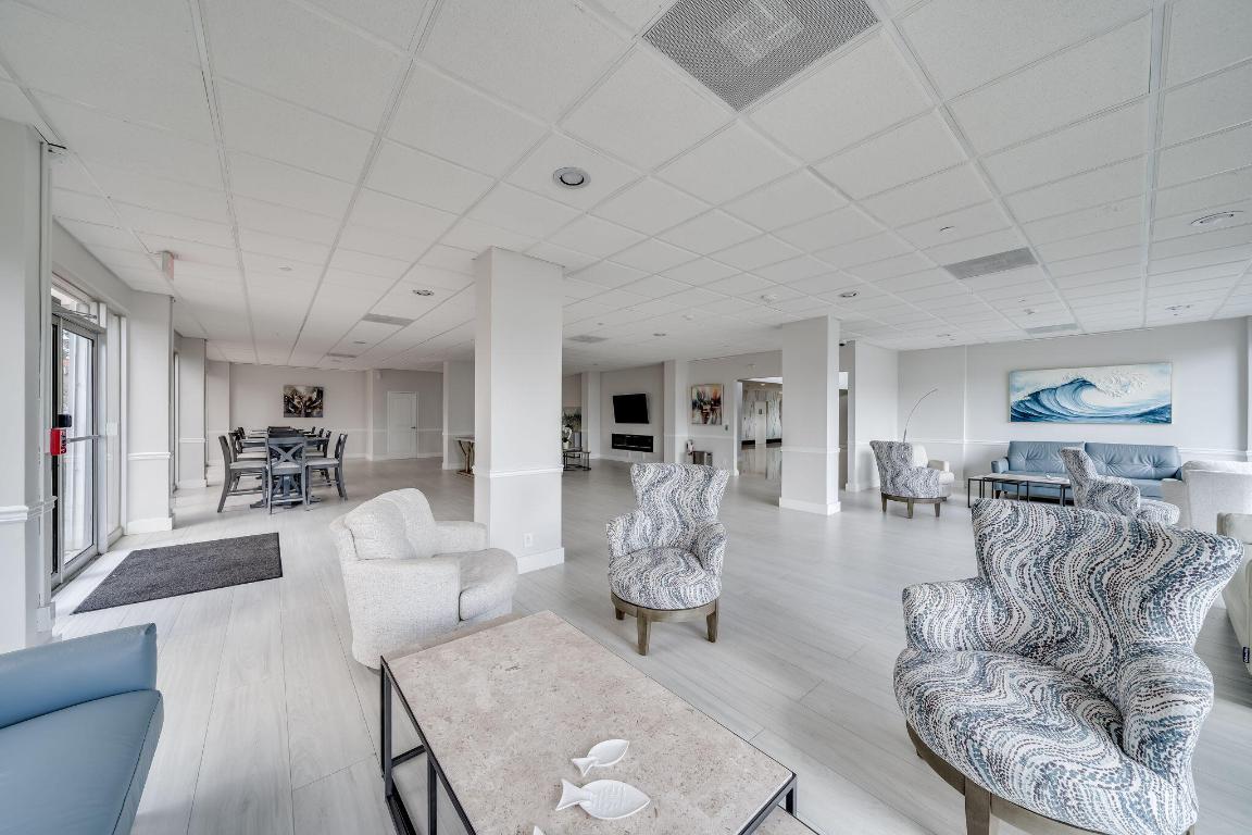 PARLIAMENT HOUSE CONDO - Residential