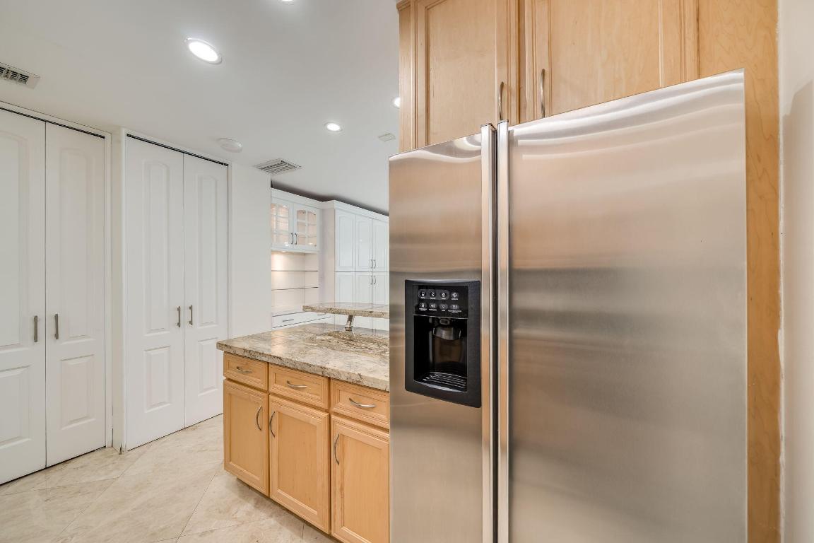 PARLIAMENT HOUSE CONDO - Residential