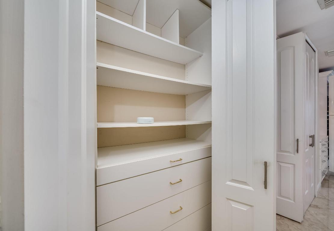 PARLIAMENT HOUSE CONDO - Residential