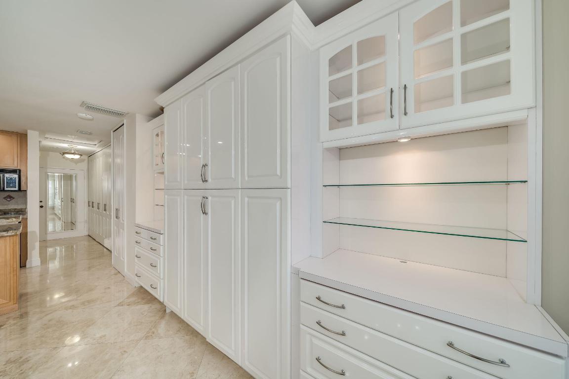 PARLIAMENT HOUSE CONDO - Residential