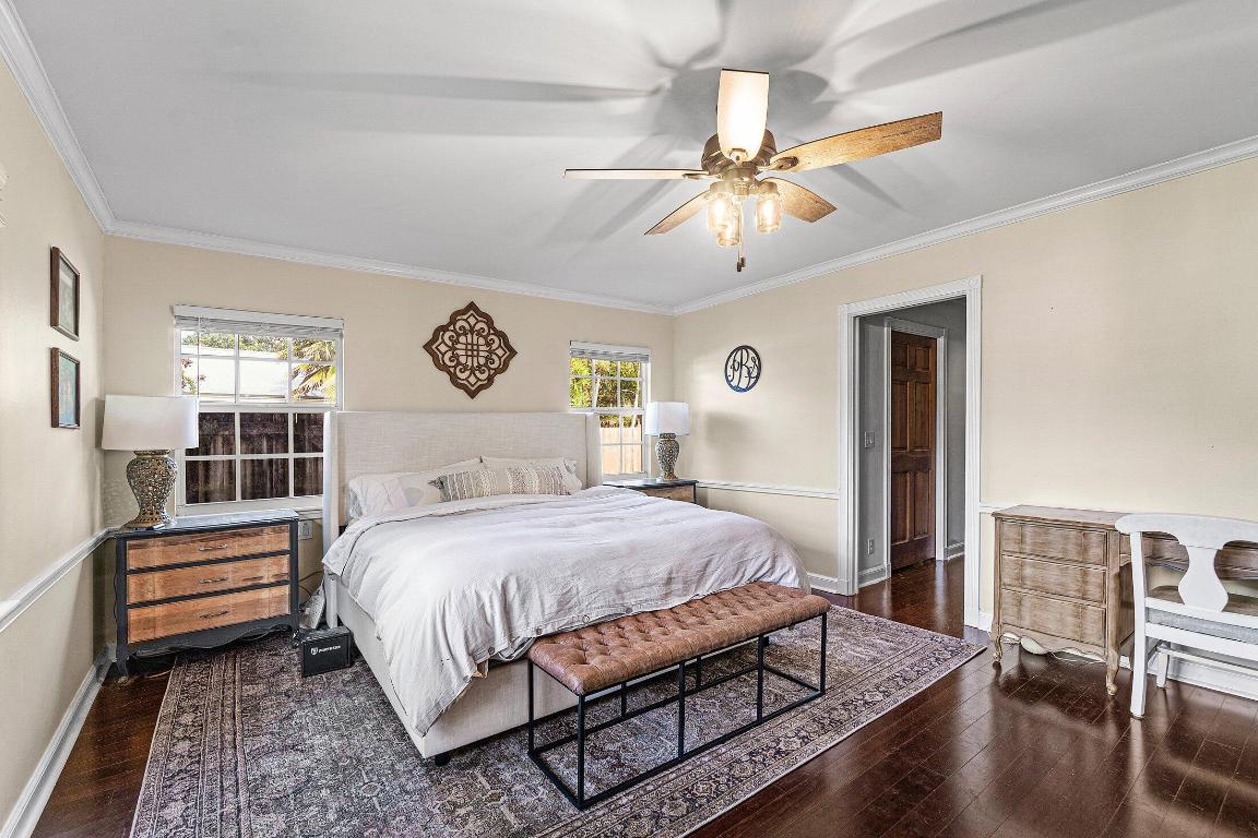 PINEWOOD EAST 2 OF WELLINGTON - Residential Lease