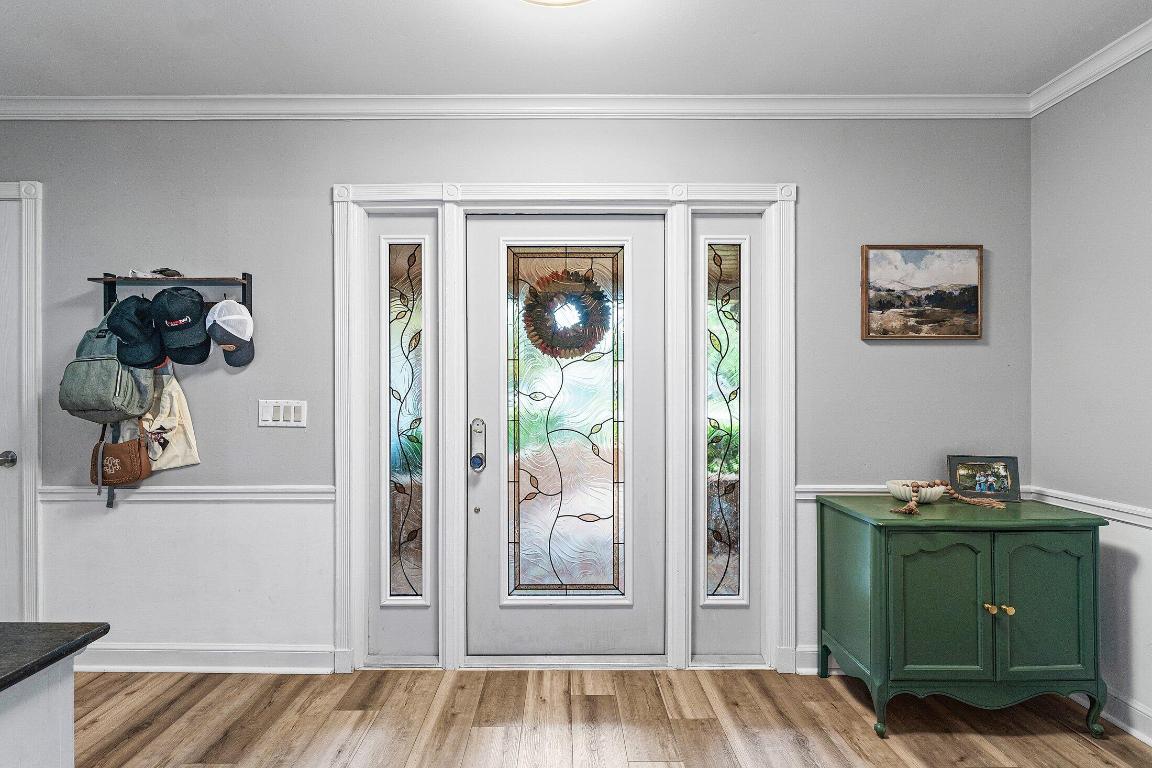 PINEWOOD EAST 2 OF WELLINGTON - Residential Lease