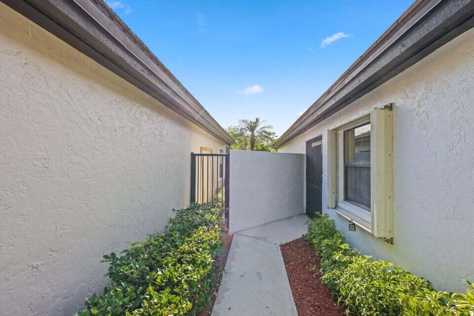 PGA RESORT COMMUNITY OF I - Residential