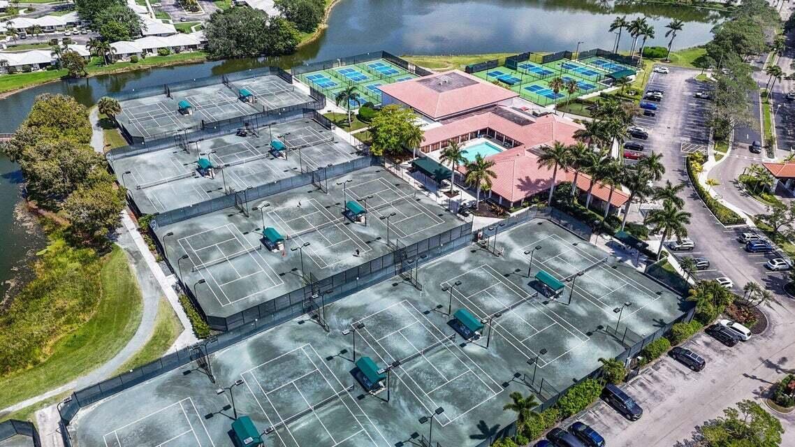 PGA RESORT COMMUNITY OF I - Residential