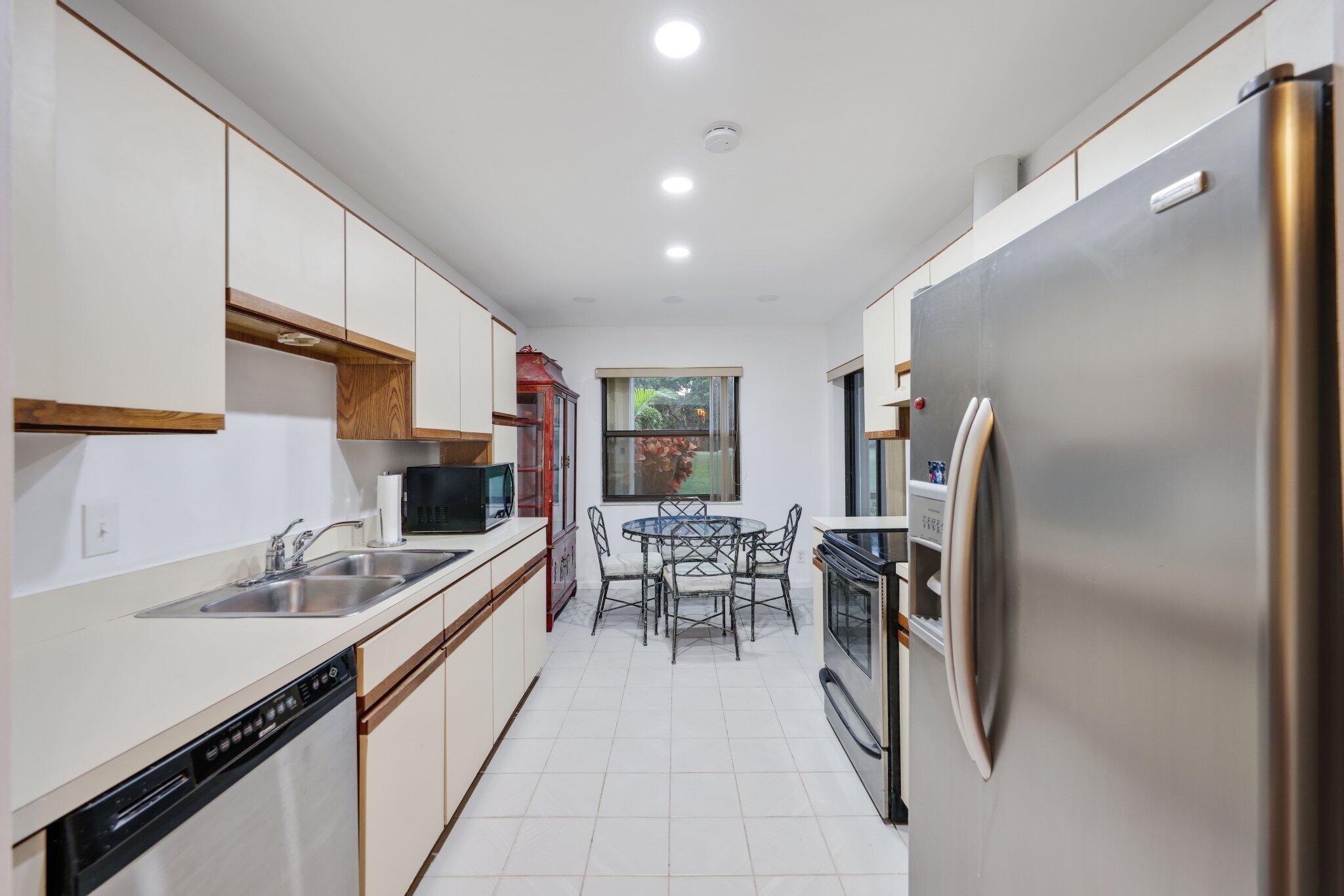 PGA RESORT COMMUNITY OF I - Residential