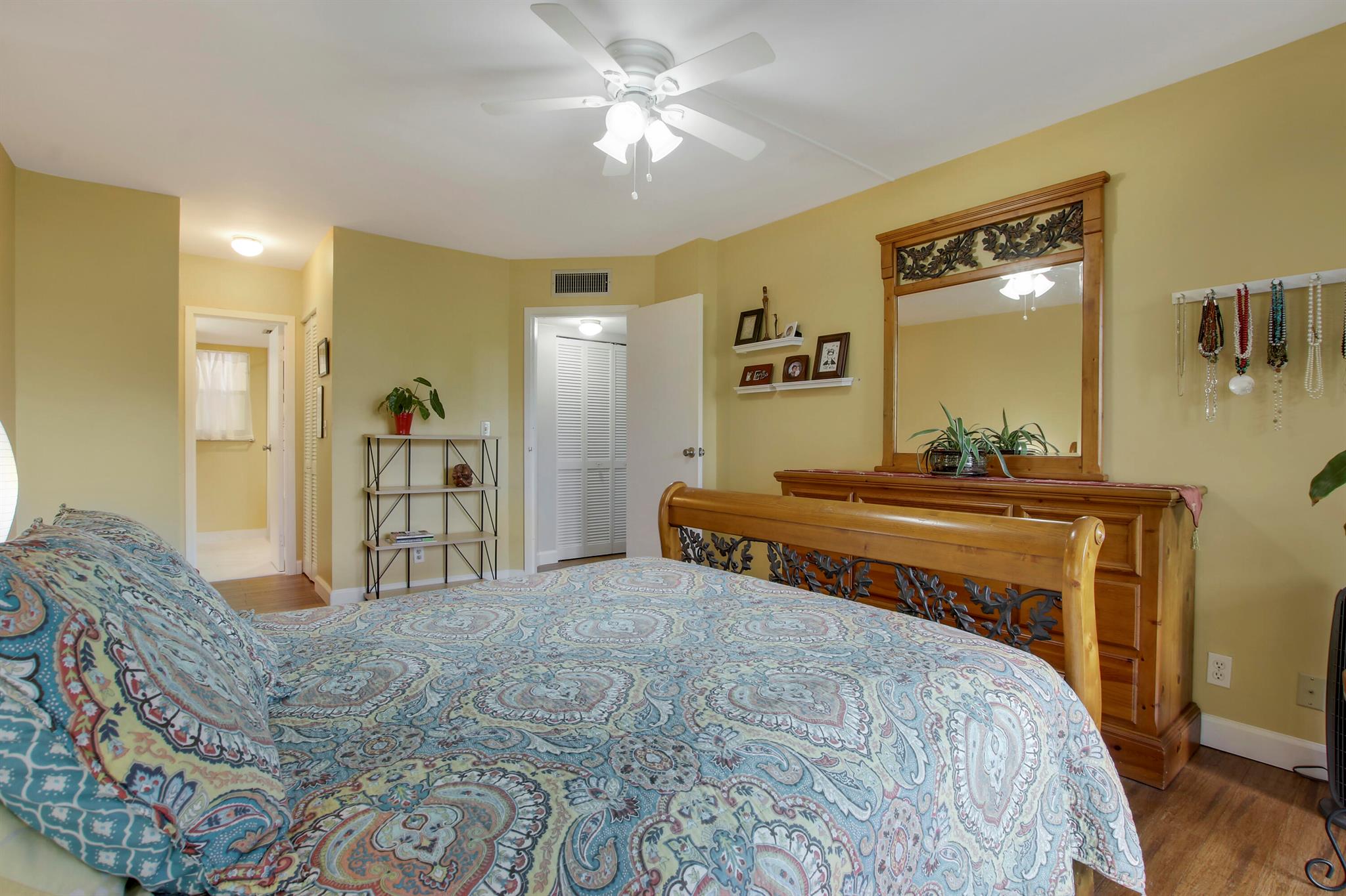 POINCIANA PLACE CONDO 1,2 - Residential Lease