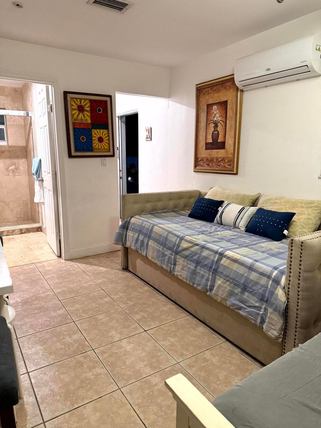 Photo of 2452 Madison Street #Side, Hollywood, FL 33020 (MLS # B26028986)