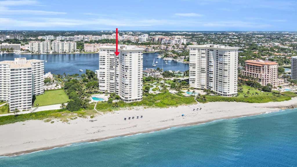Photo of 550 S Ocean Boulevard #2004, Boca Raton, FL 33432 (MLS # R10910369)
