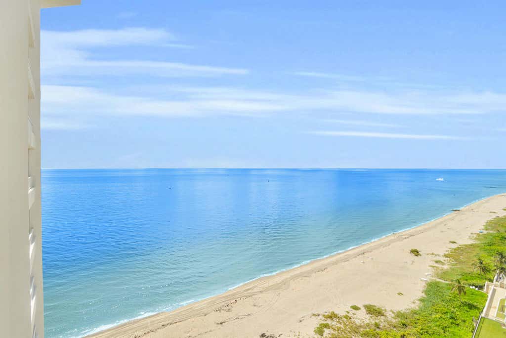 Photo of 550 S Ocean Boulevard #2004, Boca Raton, FL 33432 (MLS # R10910369)