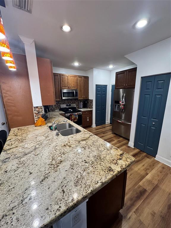 LAGO VISTA AT COCONUT CREEK - Residential Lease