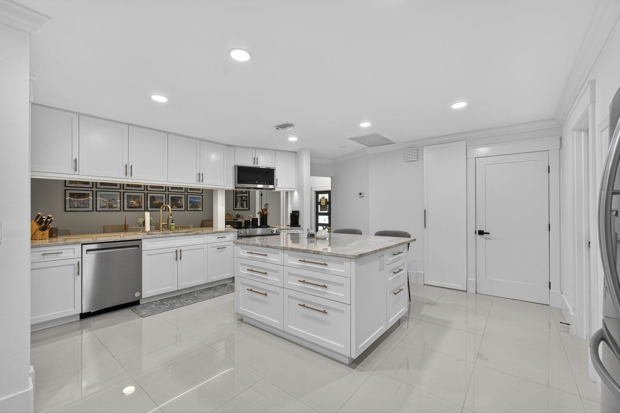 PGA RESORT COMMUNITY 1 - Residential