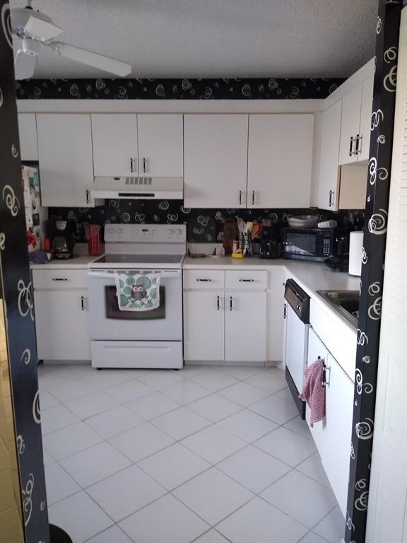 HAMLET AT POINCIANA CONDO - Residential