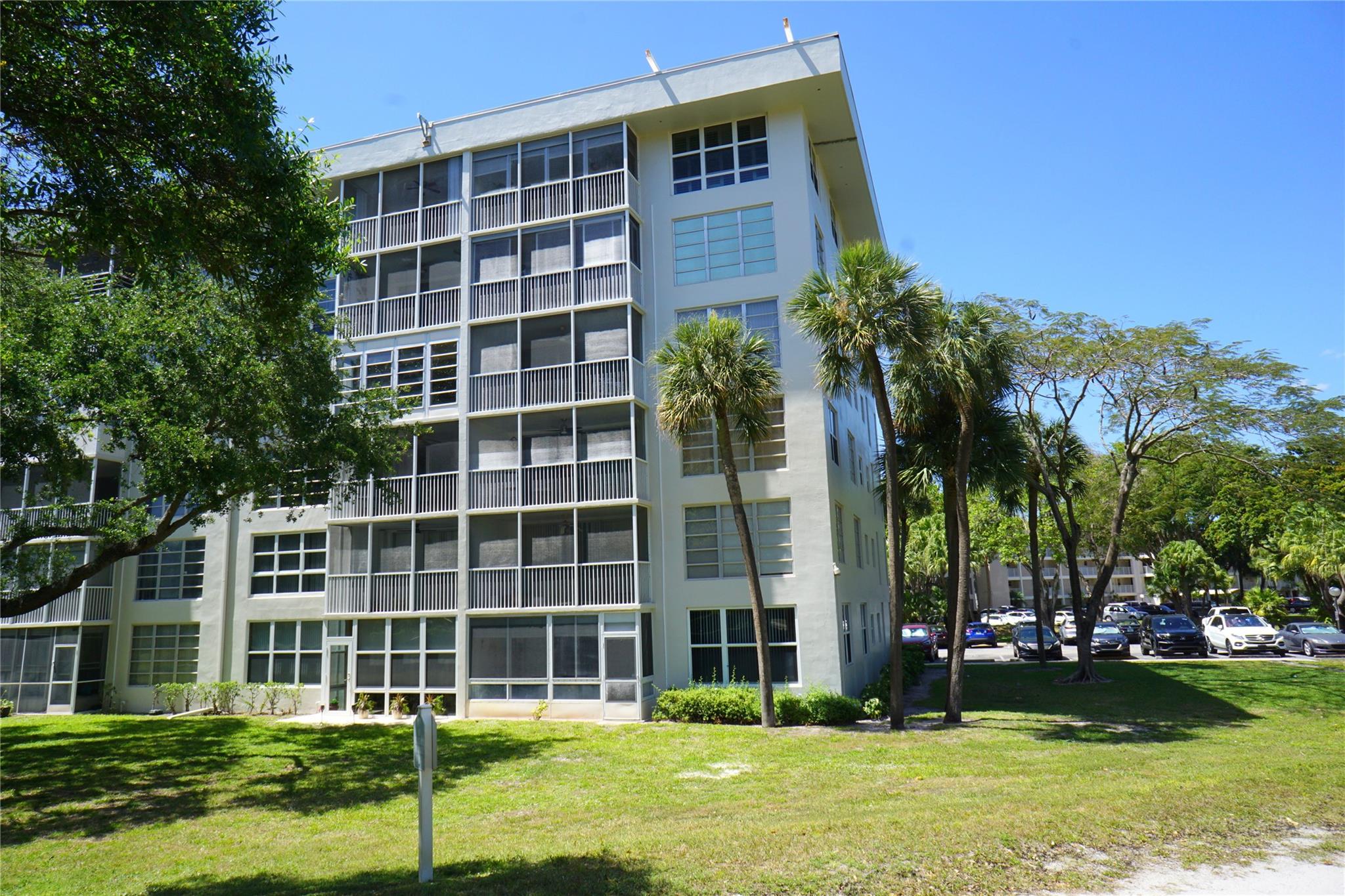 Palm Aire No  15 - Residential
