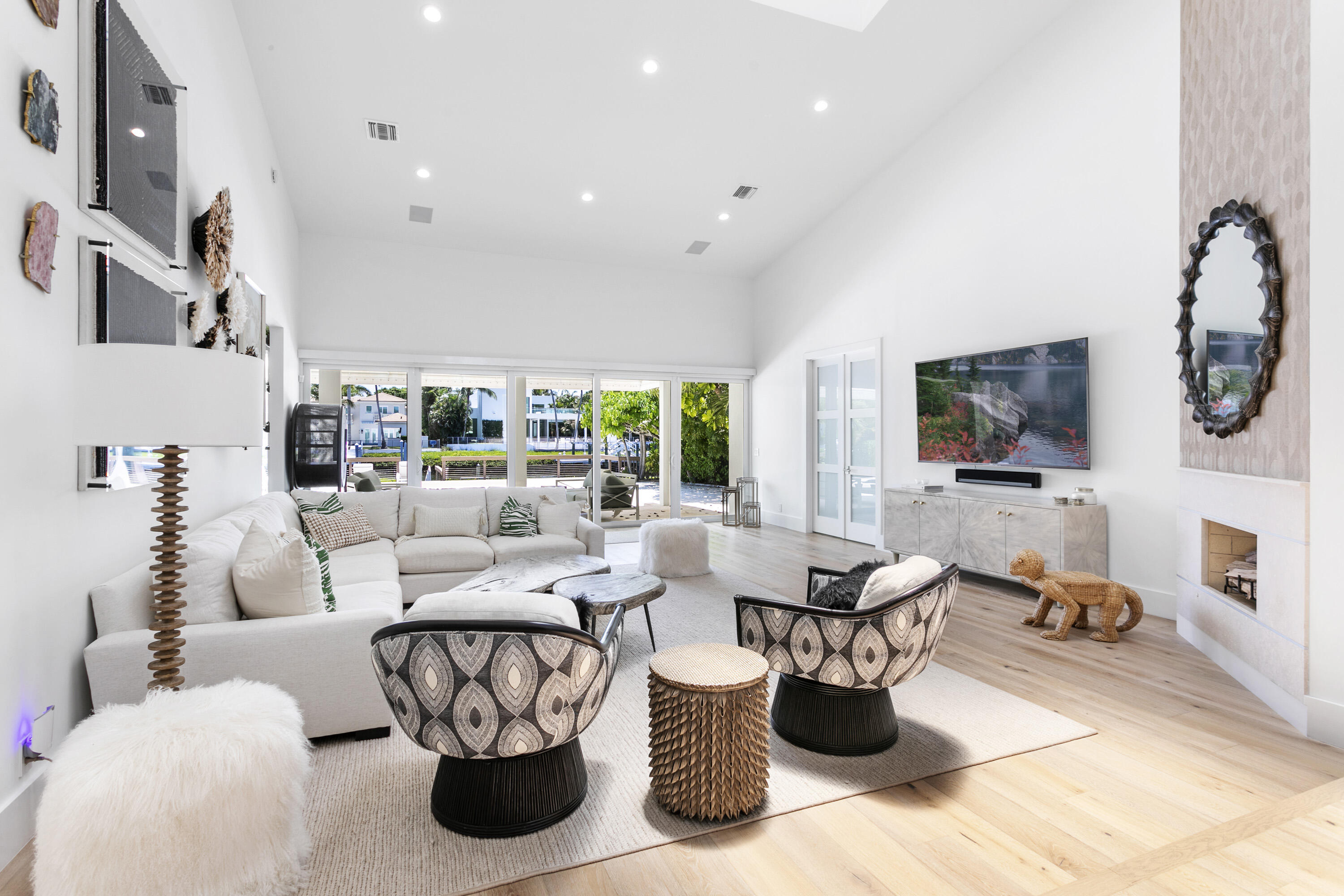 215 Island Drive