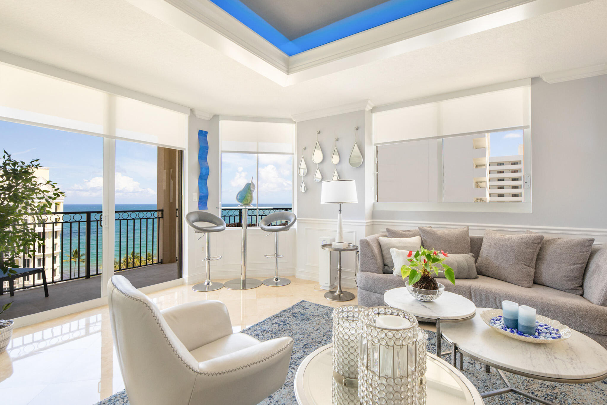 VUE CONDO - Residential
