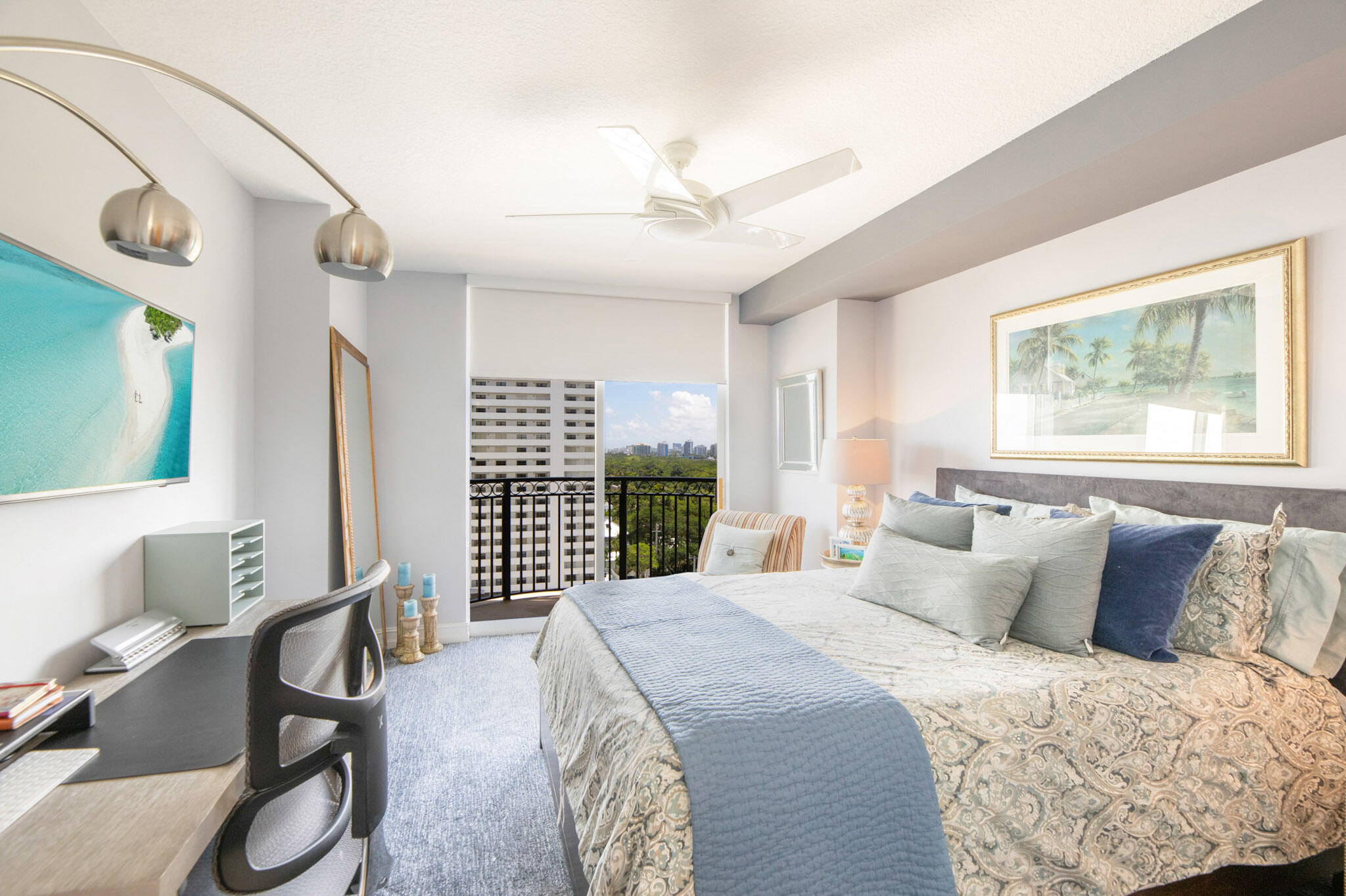 VUE CONDO - Residential
