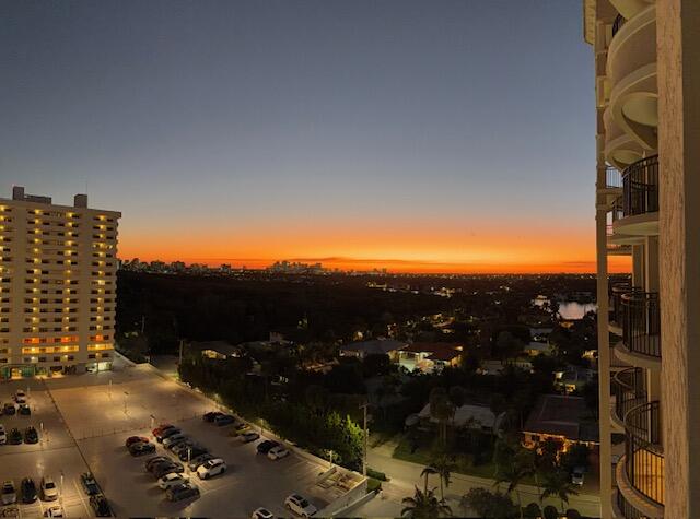 VUE CONDO - Residential