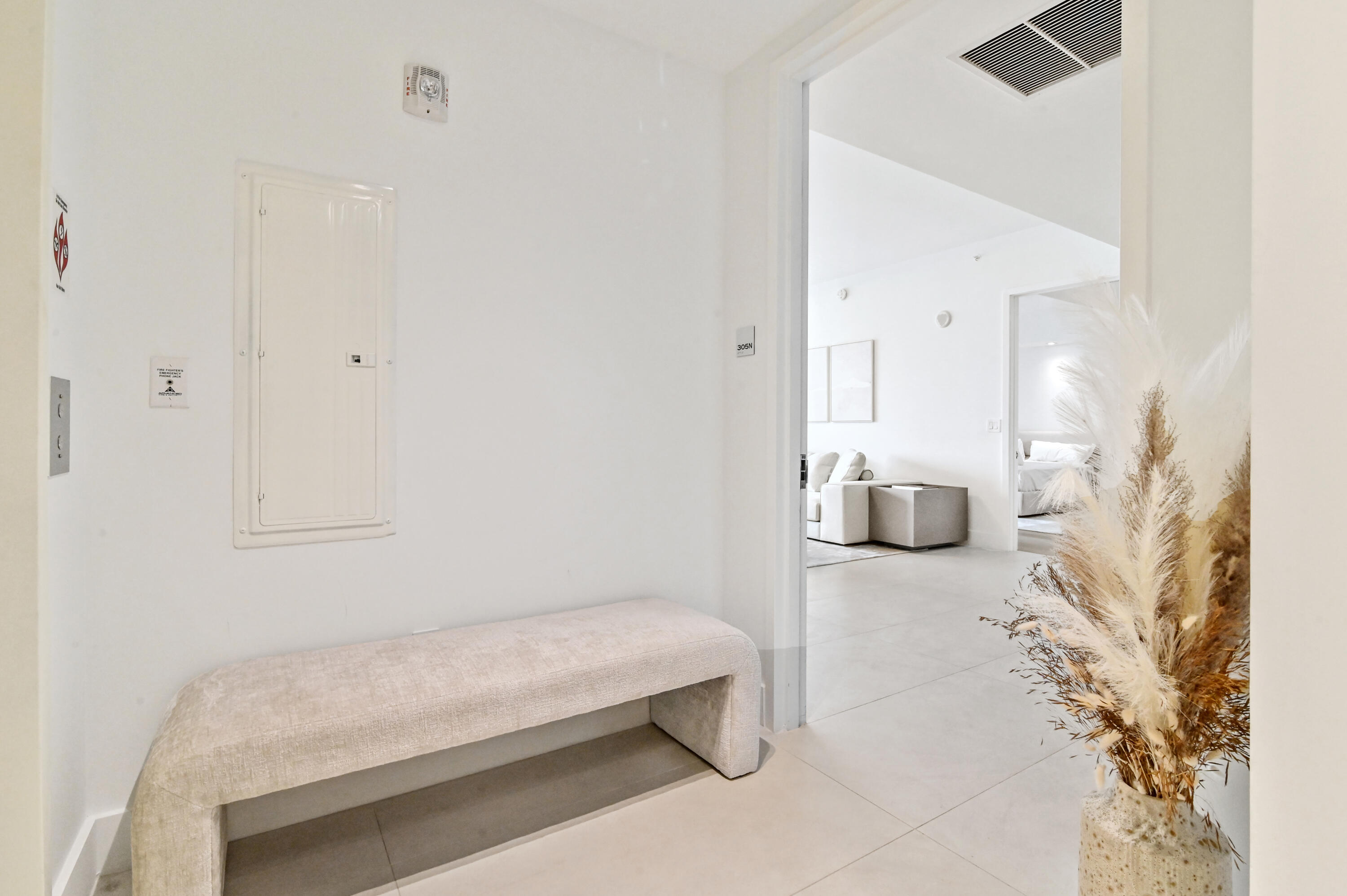 10203 Collins Ave 305
