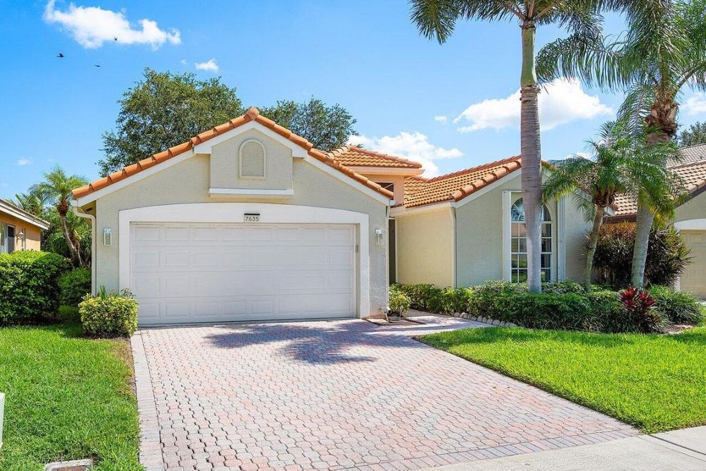 Photo of 7635 Doubleton Drive, Delray Beach, FL 33446 (MLS # R11062455)