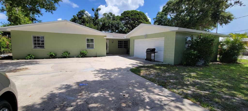 Photo of 714 Emil Avenue Ave, Fort Pierce, FL 34982 (MLS # R10808199)
