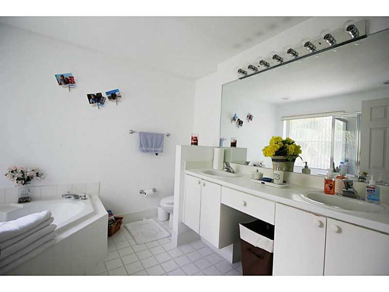 Lake Windermere - Residential Lease