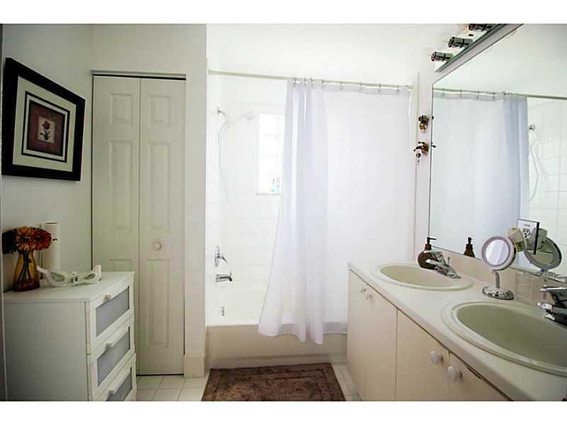 Lake Windermere - Residential Lease