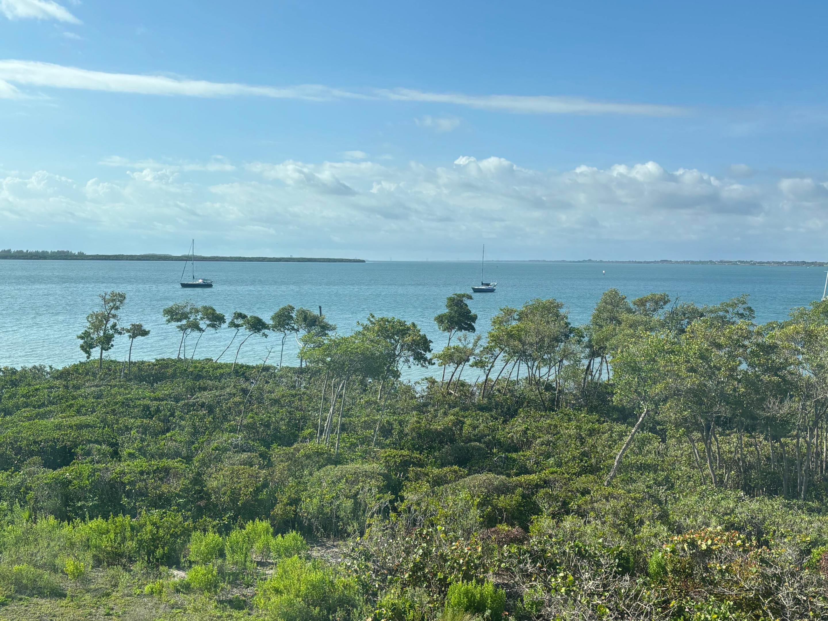 HARBOUR ISLE WEST - Residential