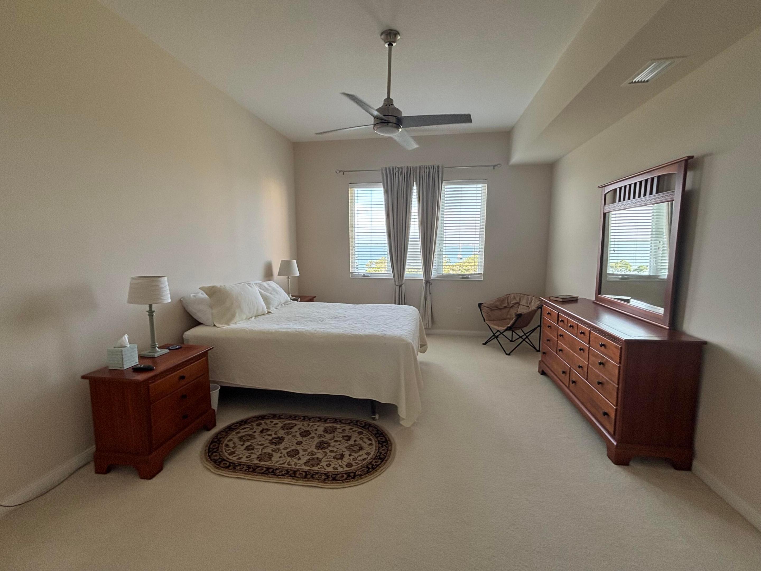 HARBOUR ISLE WEST - Residential