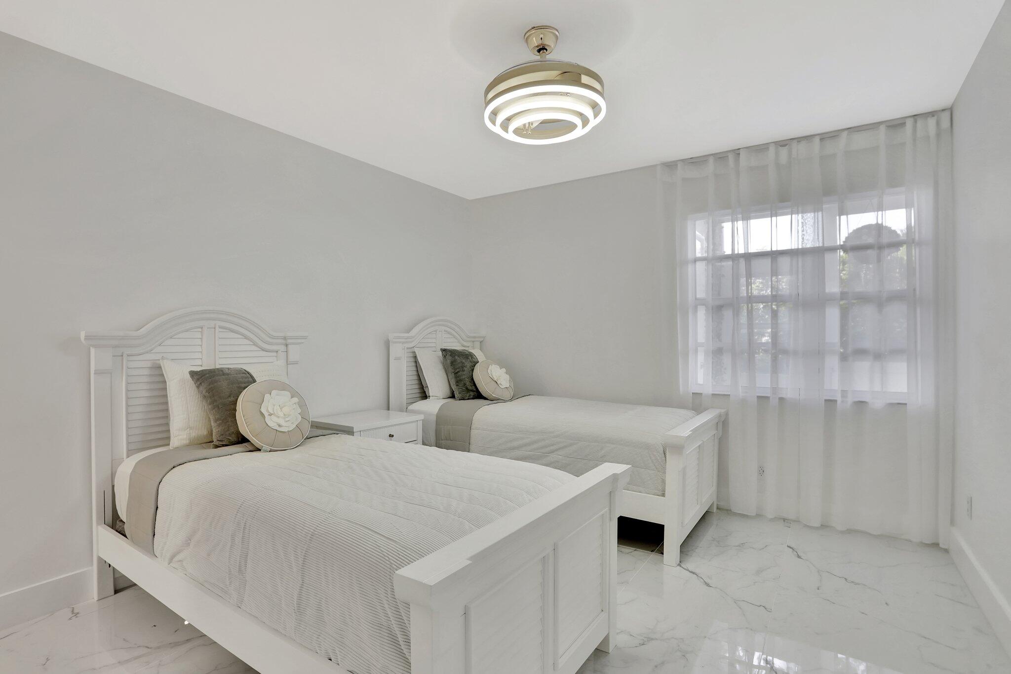 KINGS POINT NORMANDY CONDOS - Residential