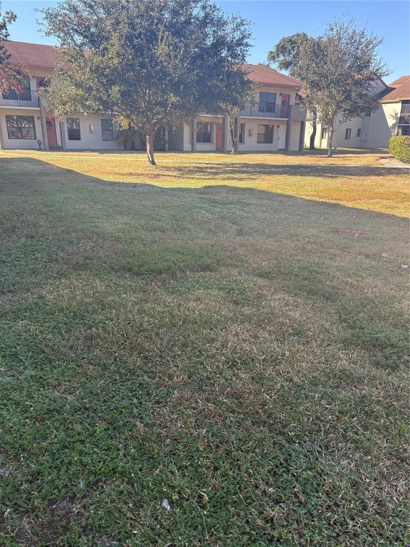 The Courtyard Condominium - Residential