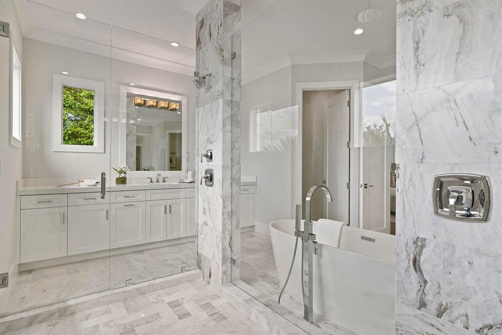 CAPTAINS KEY - Residential