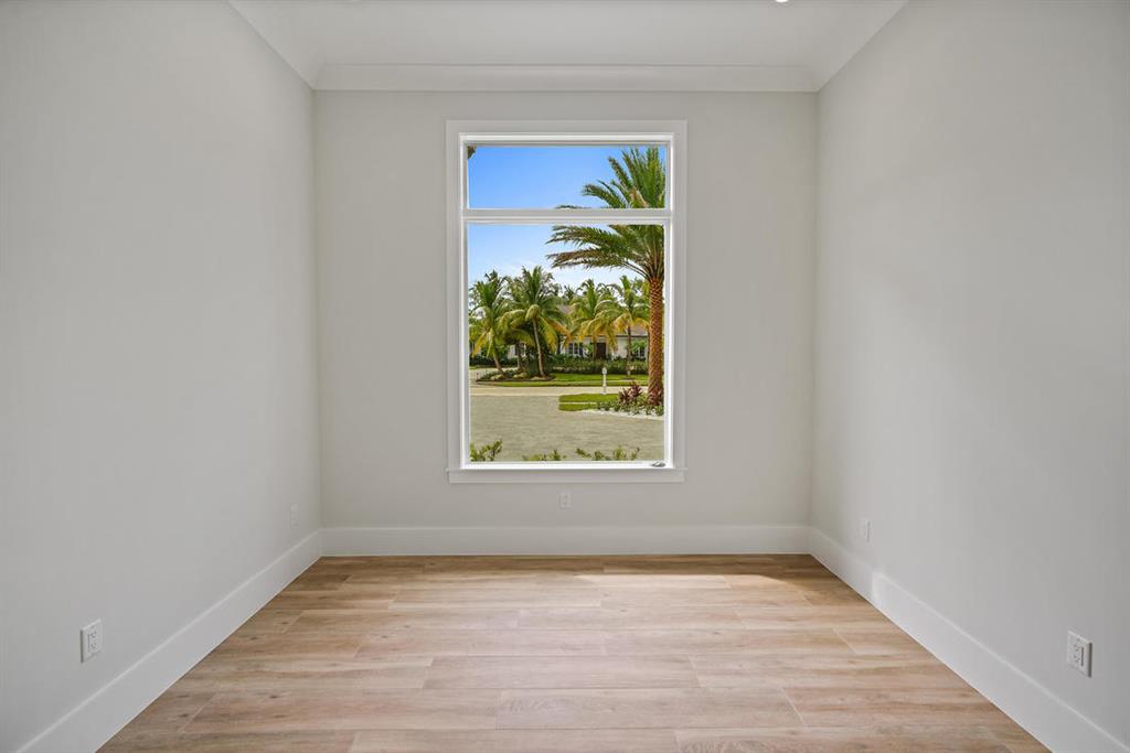 CAPTAINS KEY - Residential