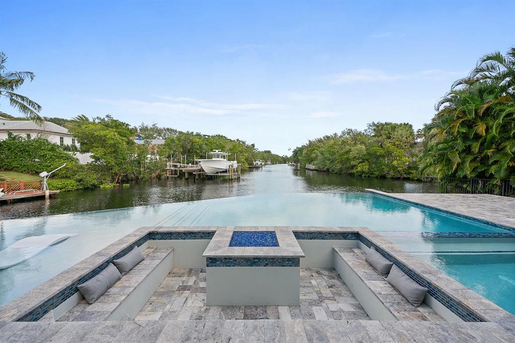 CAPTAINS KEY - Residential