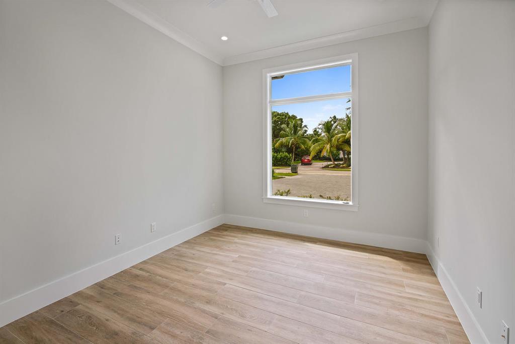 CAPTAINS KEY - Residential