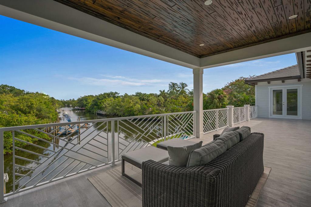 CAPTAINS KEY - Residential