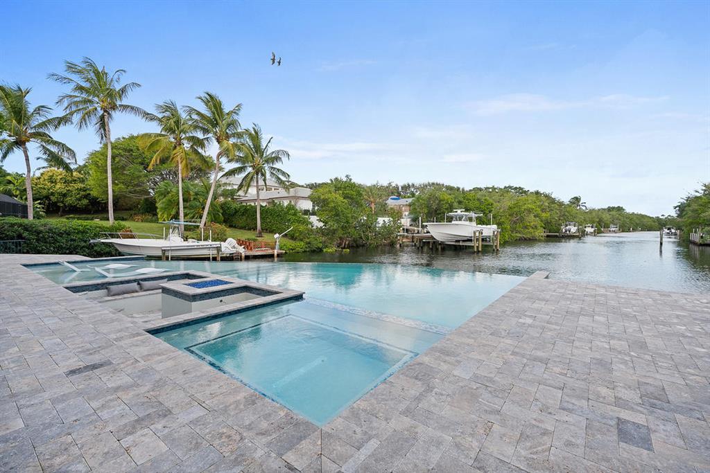 CAPTAINS KEY - Residential