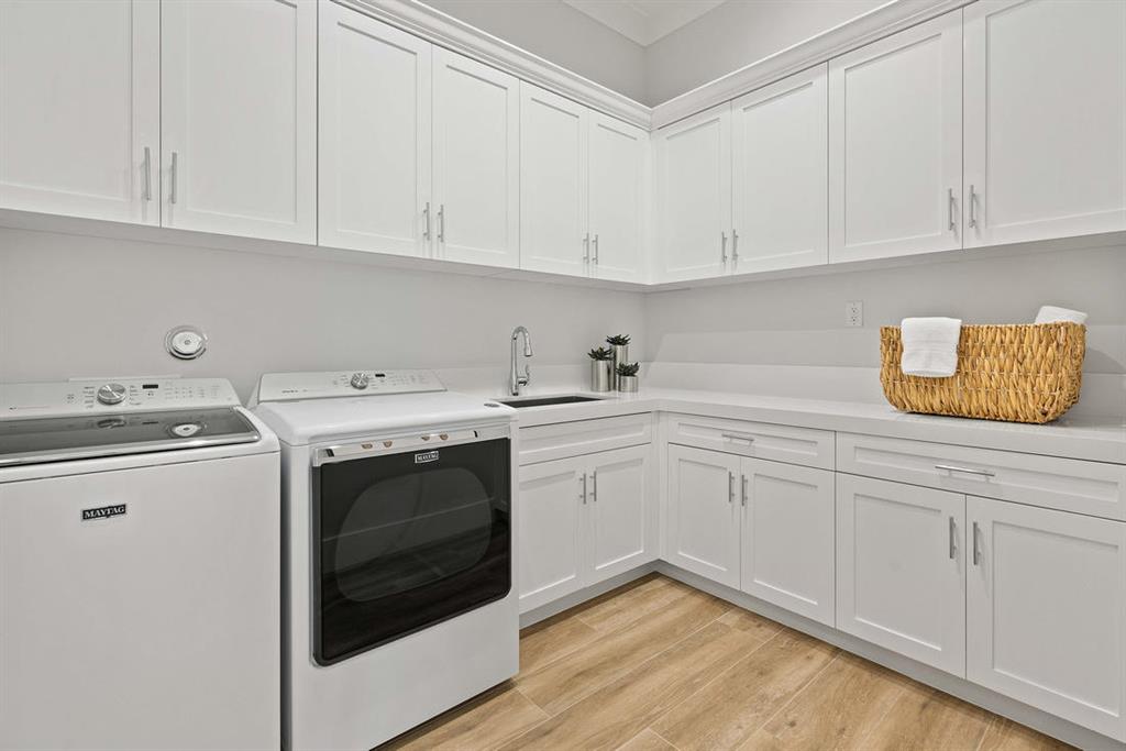 CAPTAINS KEY - Residential