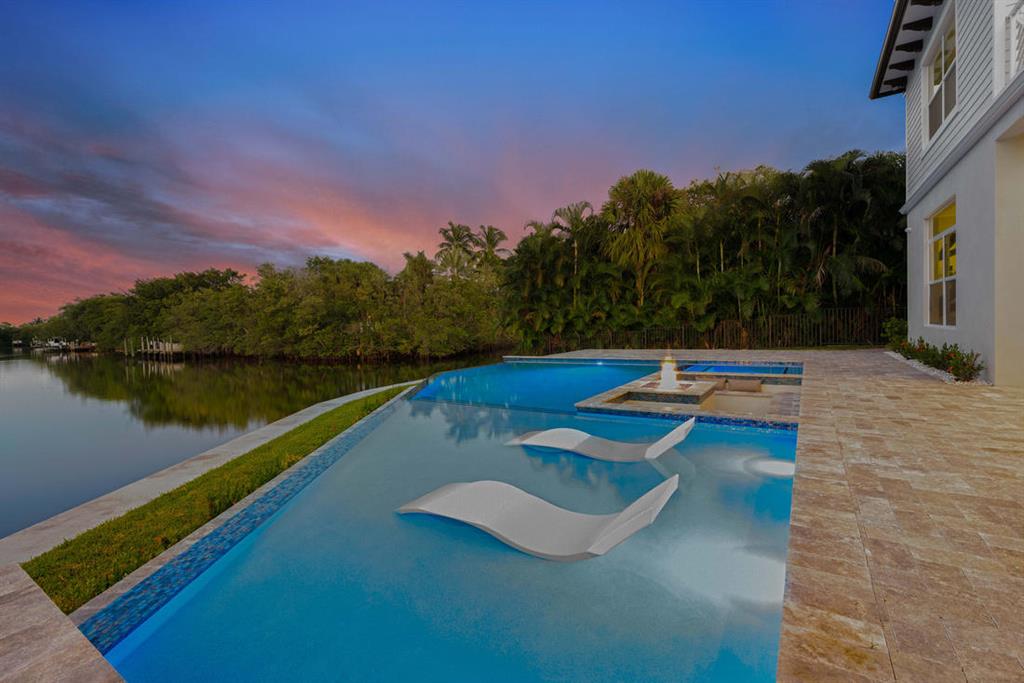 CAPTAINS KEY - Residential