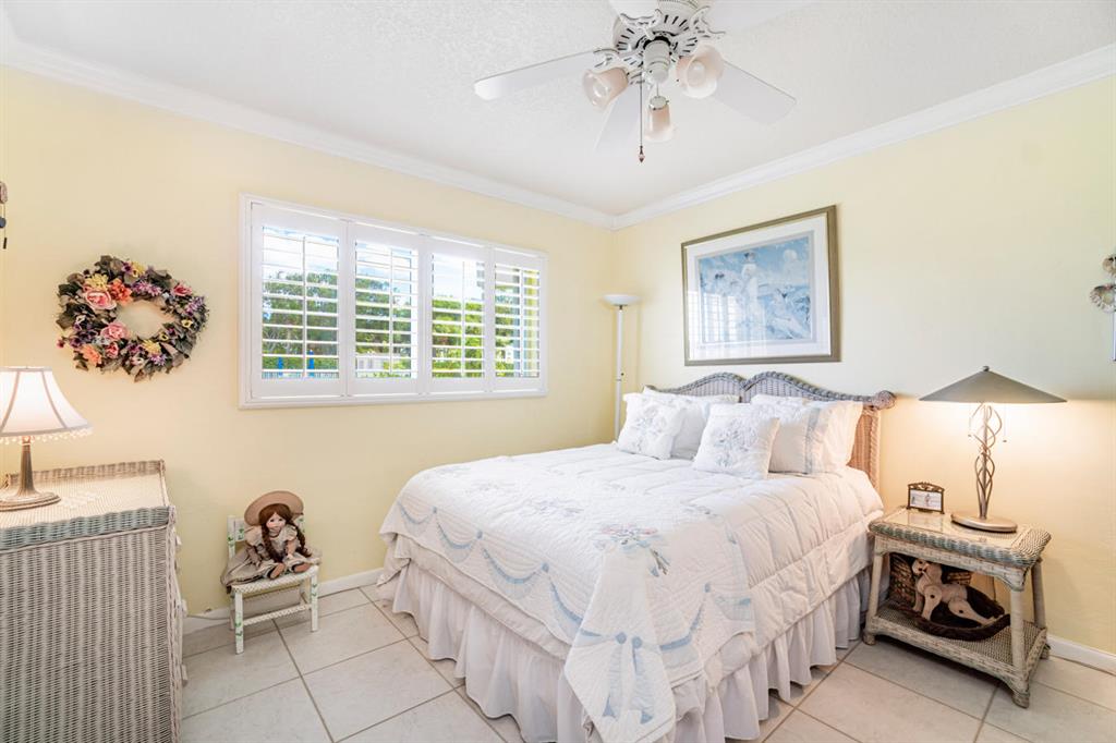 ISLAND TOWERS INC CONDO - Residential