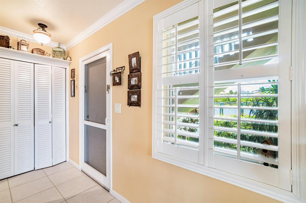 ISLAND TOWERS INC CONDO - Residential