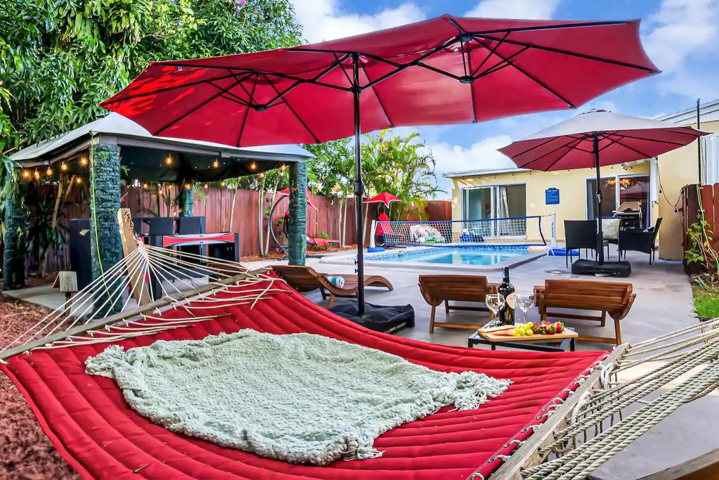 Photo of 4310 Applecrest Drive, Palm Beach Gardens, FL 33410 (MLS # R11164770)