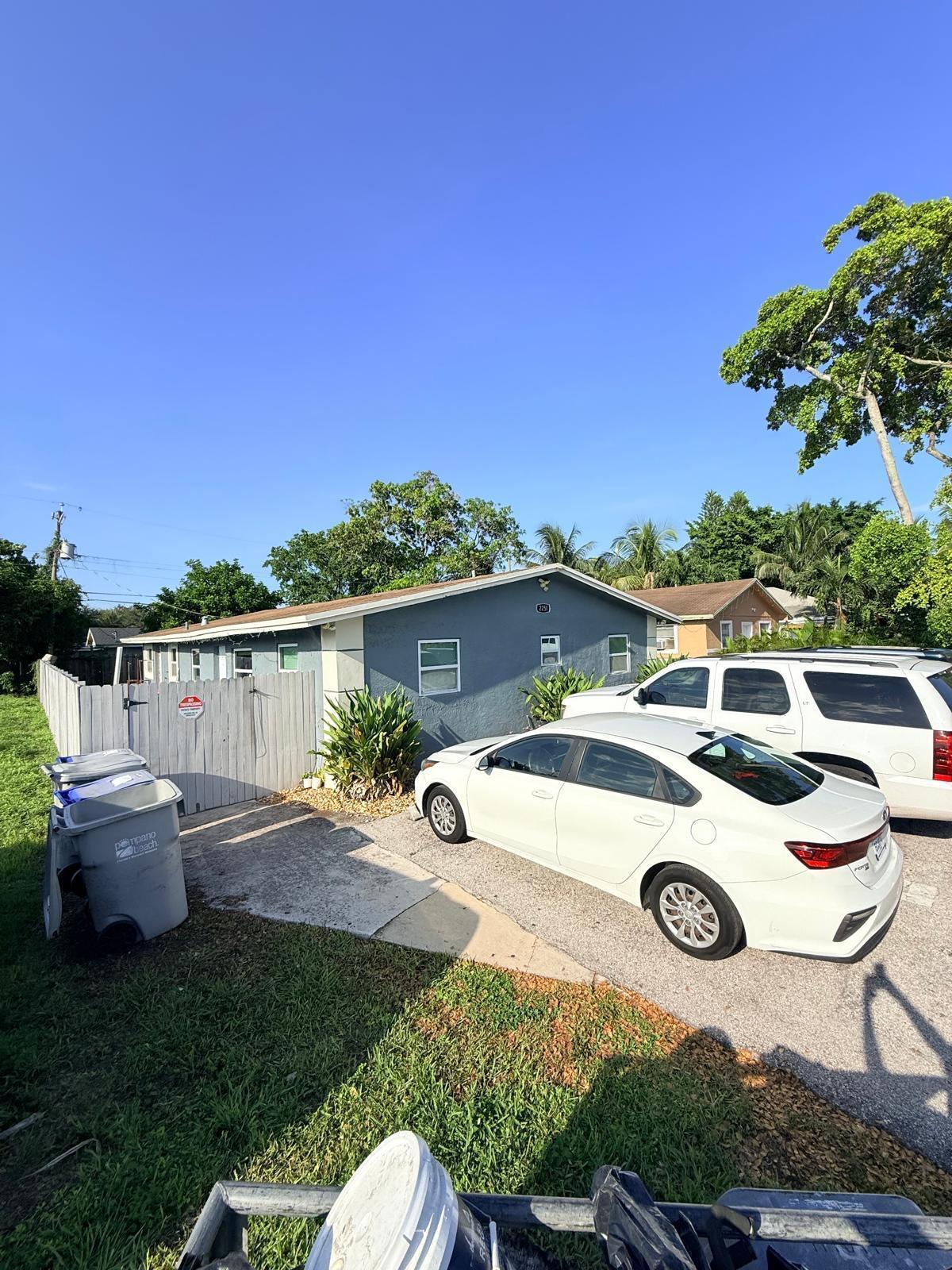 2251 NW 4TH Street 1-2