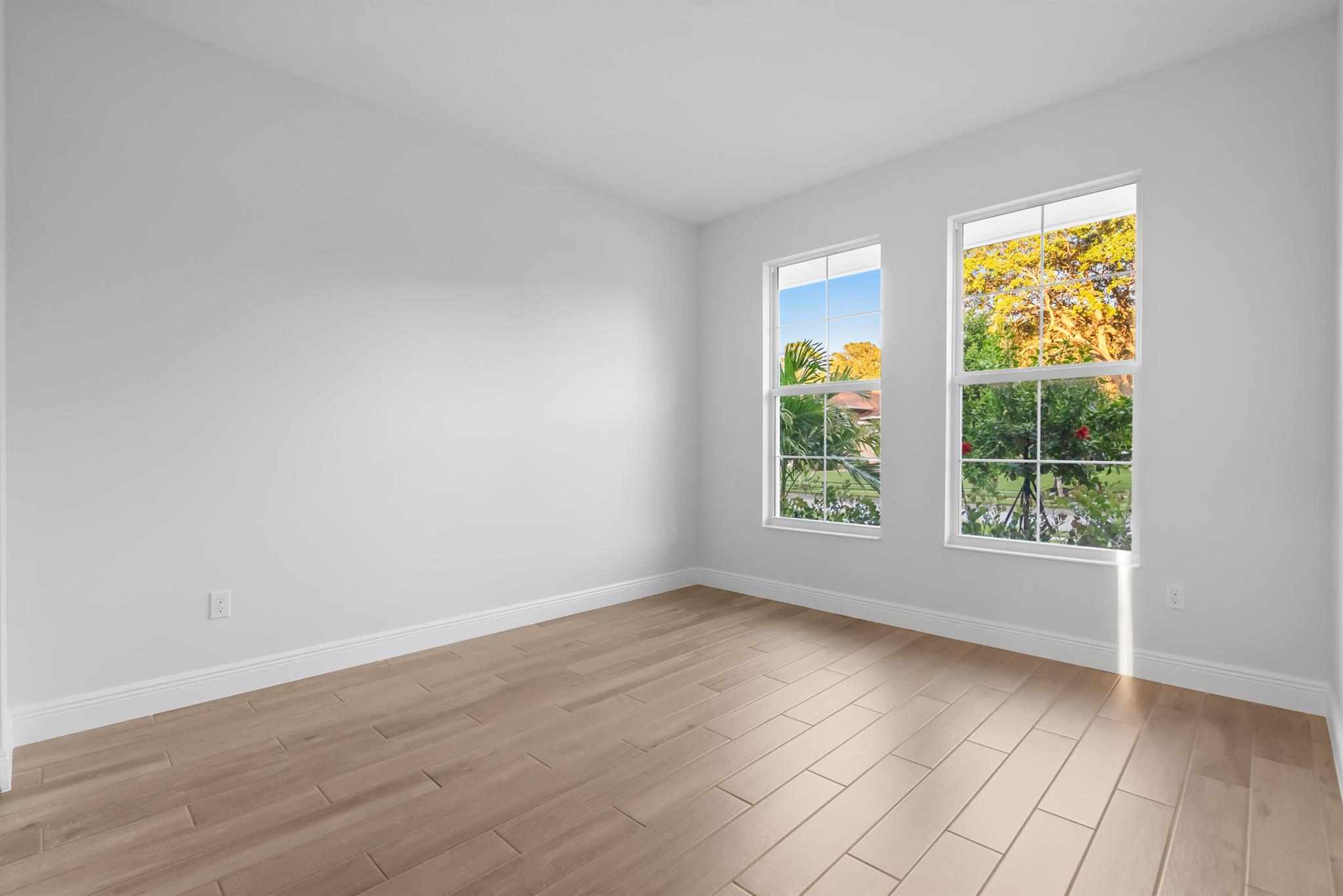 CRYSTAL FALLS OF VERO - Residential