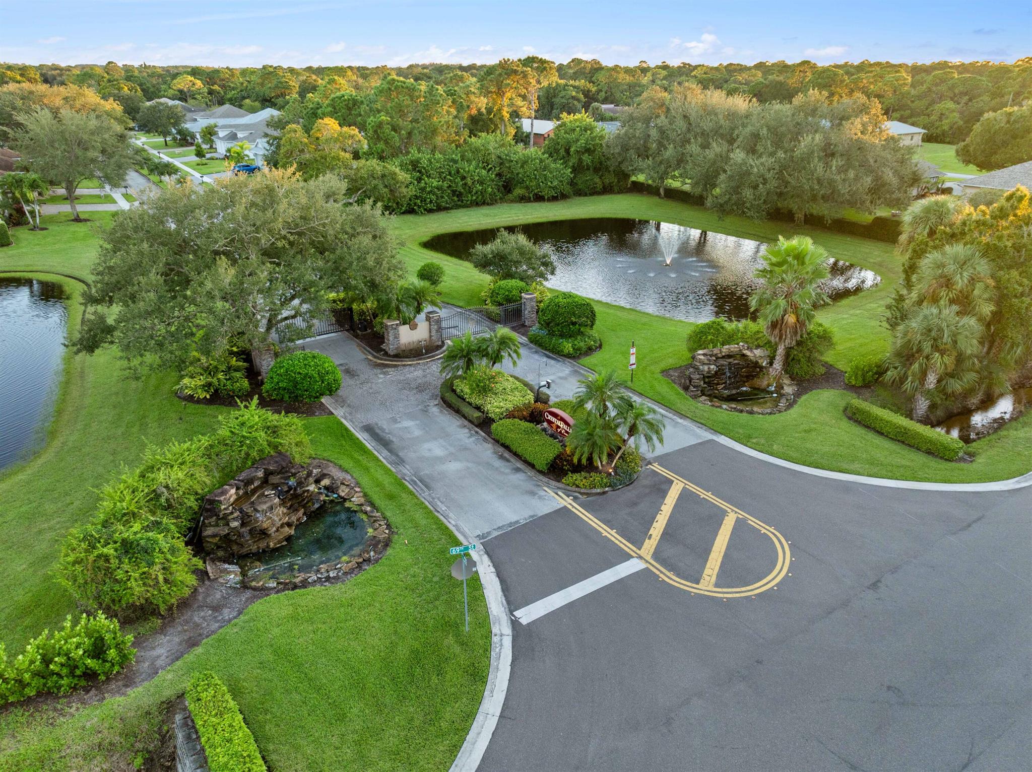 CRYSTAL FALLS OF VERO - Residential