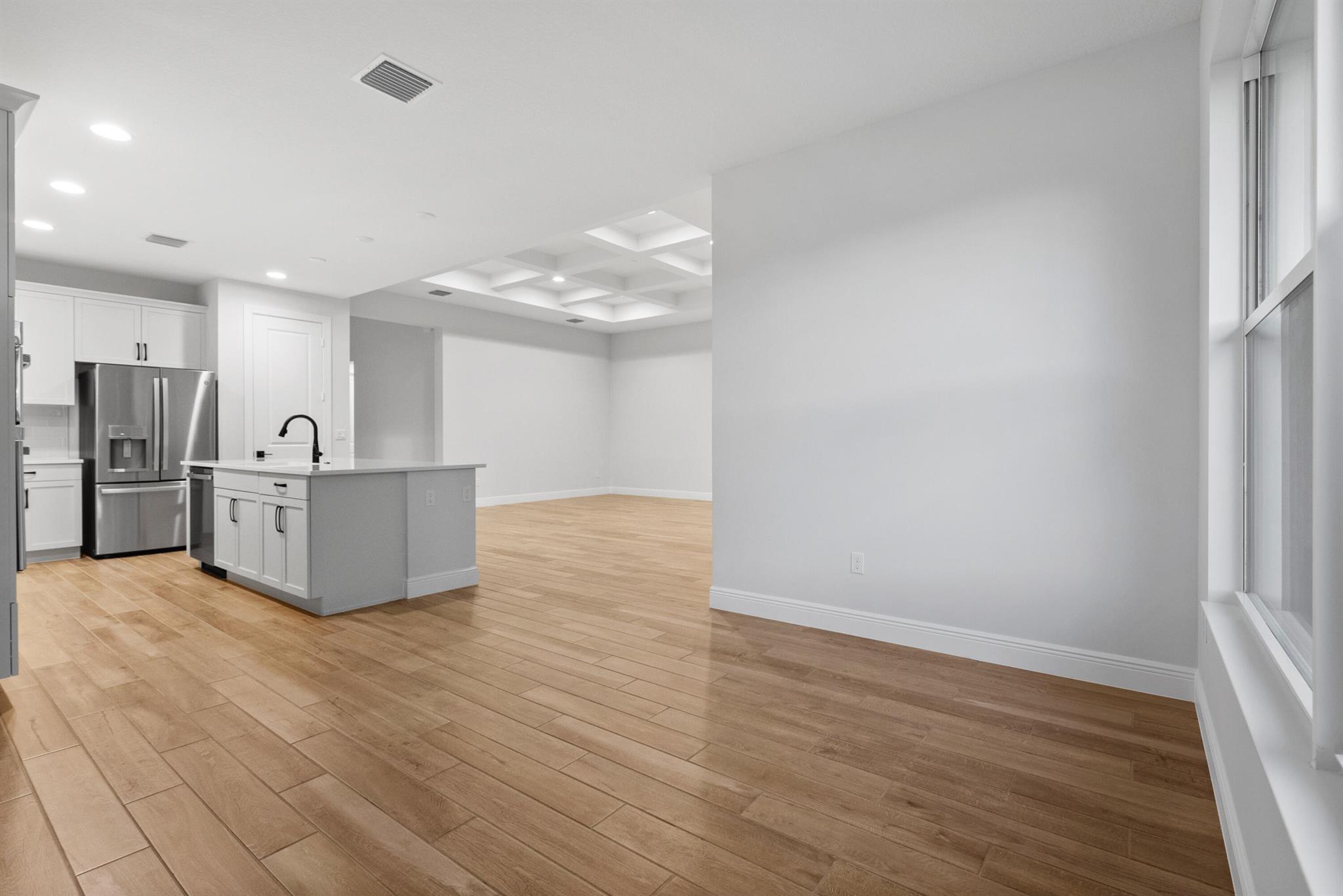 CRYSTAL FALLS OF VERO - Residential