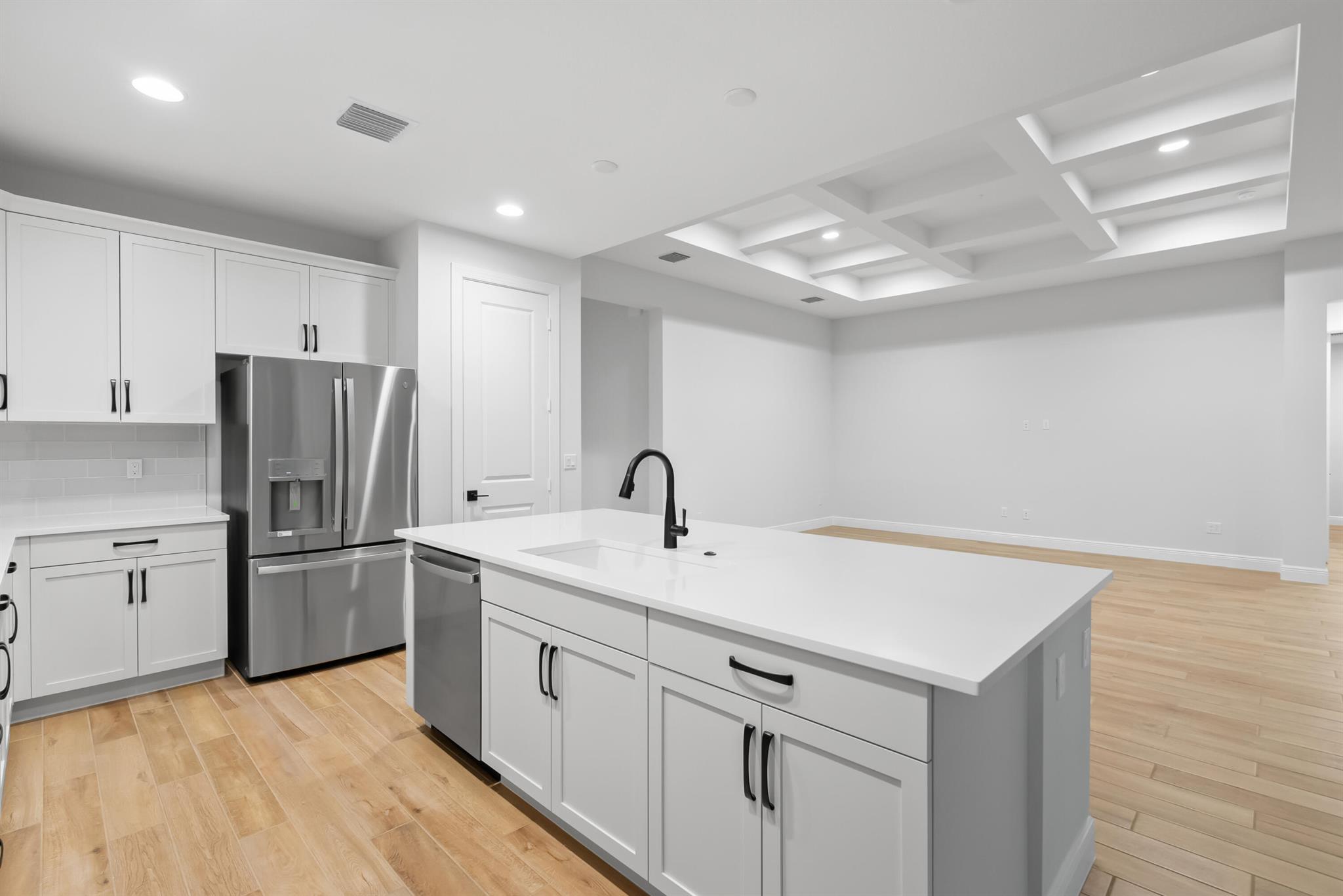 CRYSTAL FALLS OF VERO - Residential