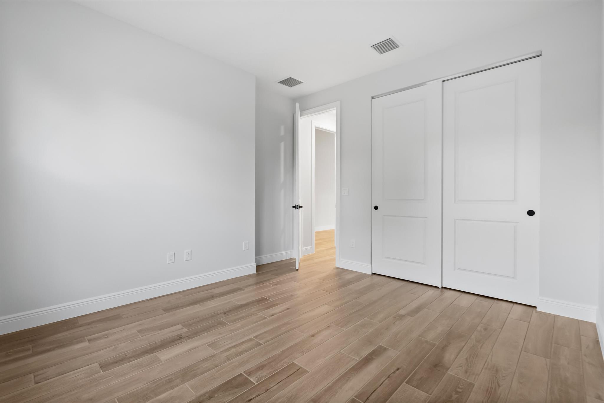 CRYSTAL FALLS OF VERO - Residential