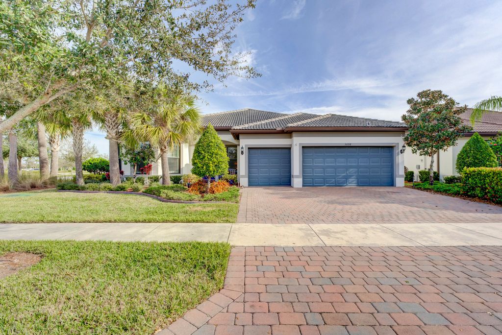 Photo of 5098 Pendelton Square, Vero Beach, FL 32967 (MLS # R10924197)