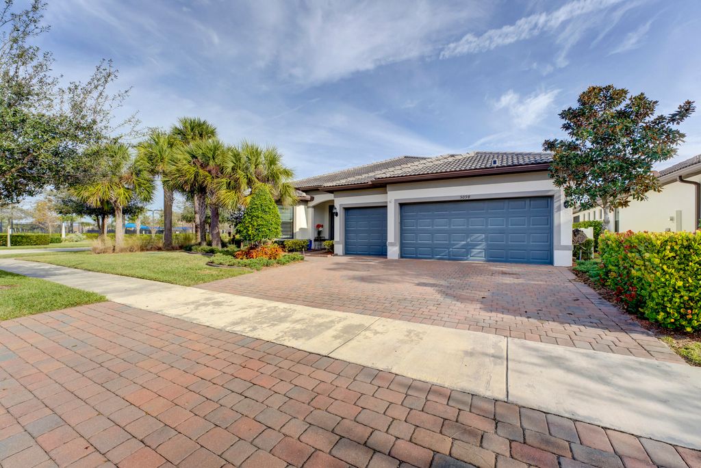 Photo of 5098 Pendelton Square, Vero Beach, FL 32967 (MLS # R10924197)